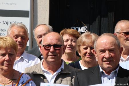 Slavnostna podelitev priznanj in cvetja diamantnim in zlatim parom (39)